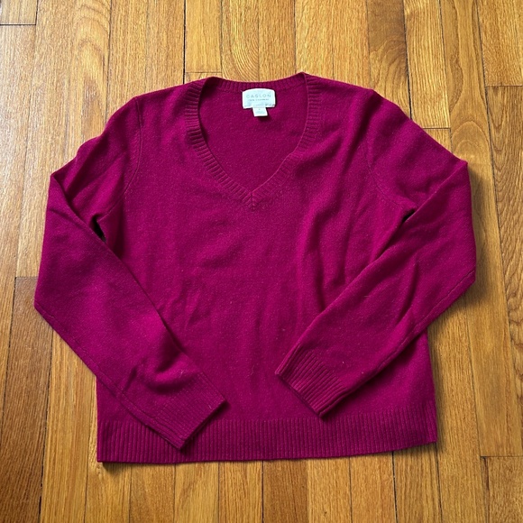 Caslon Sweaters - Caslon Pink Cashmere V Neck Sweater Women’s M